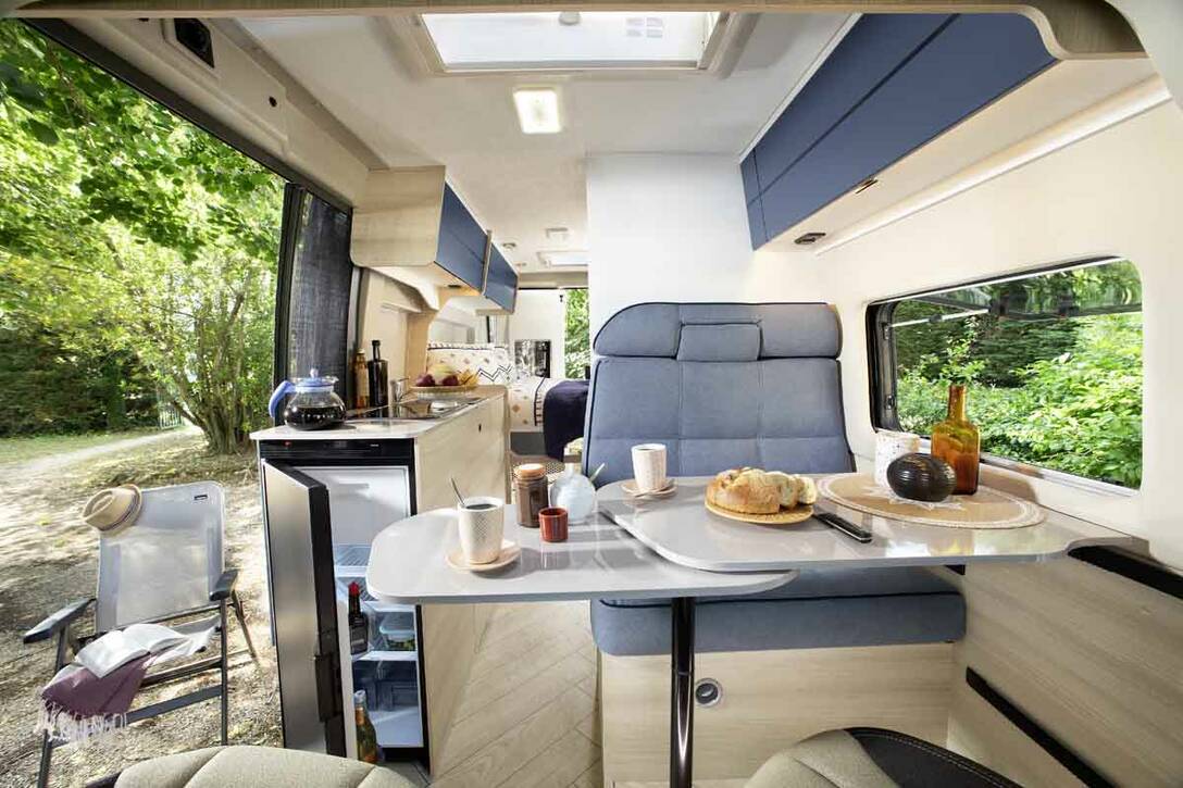 CHAUSSON_V594_FIRST_LIGHT_2026 (1)
